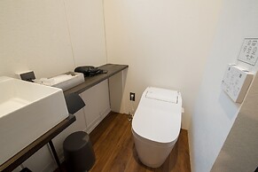 mizuka Imaizumi II-unmanned hotel-