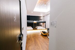 mizuka Imaizumi II-unmanned hotel-