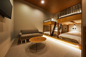 mizuka Imaizumi II-unmanned hotel-