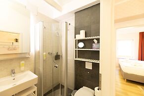 Little Suite Apartments