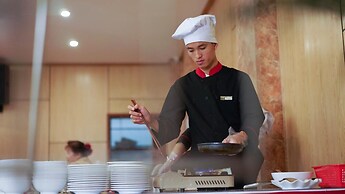 SeaStar Hotel Ha Long