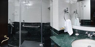 Hotel Diplomat Residency