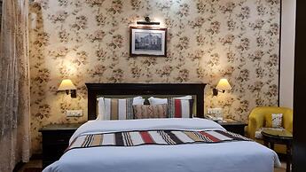 Hotel Diplomat Residency