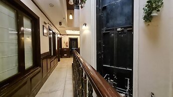 Hotel Diplomat Residency