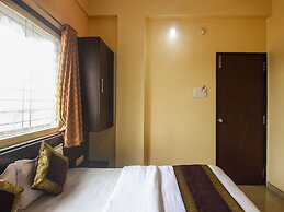 OYO 12355 Hotel New Jagdamba Lodging