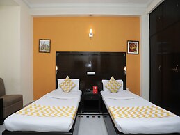 OYO 12075 Hotel Regalia Retreat