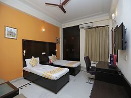 OYO 12075 Hotel Regalia Retreat