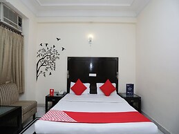 OYO 12075 Hotel Regalia Retreat