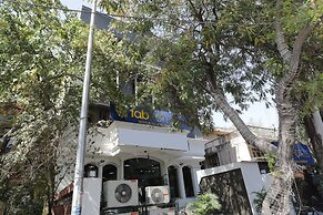 OYO 12075 Hotel Regalia Retreat