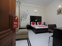 OYO 12075 Hotel Regalia Retreat