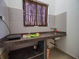 OYO 13203 Home Bright Studio Near Morjim Beach