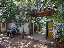 OYO 13345 Home Courtyard Chapora