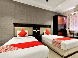 Capital O 12384 Hotel Rudra Grand