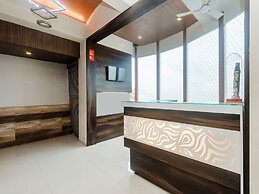 OYO 11747 Hotel Sai Comforts