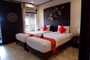 Sunny V Hotel