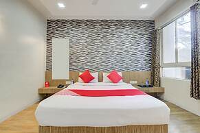 Collection O 11693 Hotel Sunshine