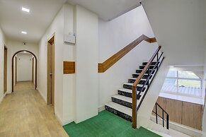 Collection O 11693 Hotel Sunshine