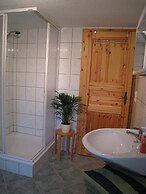 Kammbaude Neuhermsdorf