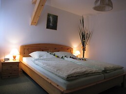 Kammbaude Neuhermsdorf