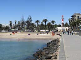 Salty Jackal Surf Camp