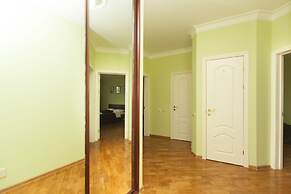 Kvart Boutique Atrium Palace