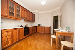 Kvart Boutique Atrium Palace