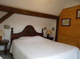 Gîtes et Chambre d'Hôtes A l'Arc en Ciel