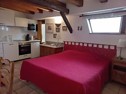 Gîtes et Chambre d'Hôtes A l'Arc en Ciel