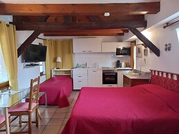 Gîtes et Chambre d'Hôtes A l'Arc en Ciel