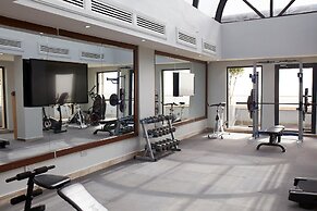 Belanova Apartments & Suites