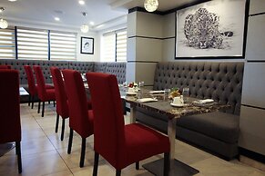 Belanova Apartments & Suites