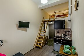 Piter Palace Emerald