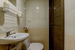 Piter Palace Emerald