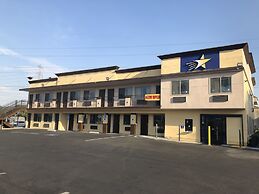 Starlight Inn South El Monte