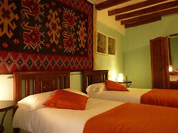 Cal Maginet Hotel