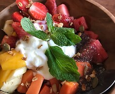 Metteyya Healing House