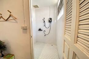 Yindee Travellers Lodge