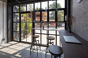 Yindee Travellers Lodge