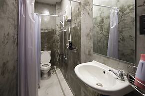 Yindee Travellers Lodge