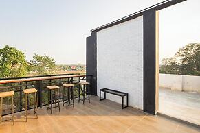 Yindee Travellers Lodge