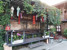Nan Lanna Hotel