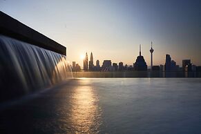 Regalia Residence @ KLCC View Sky Pool by MC