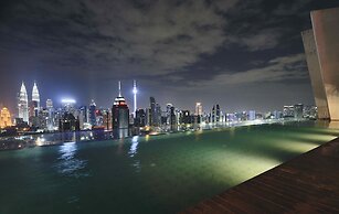 Regalia Residence @ KLCC View Sky Pool by MC