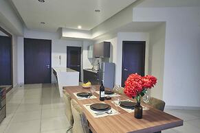 Regalia Residence @ KLCC View Sky Pool by MC