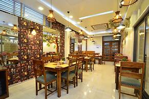 Hotel Sapphire World