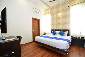 Hotel Sapphire World