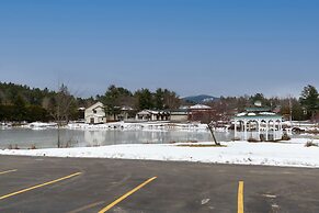 Sara Placid Inn & Suites