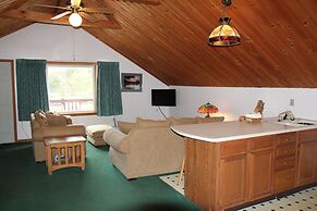 Sara Placid Inn & Suites