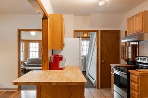 Sara Placid Inn & Suites
