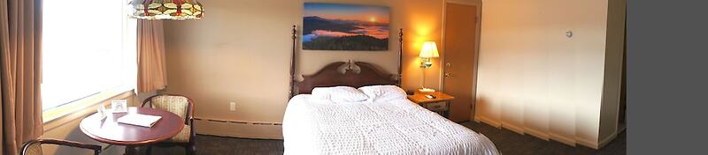 Sara Placid Inn & Suites